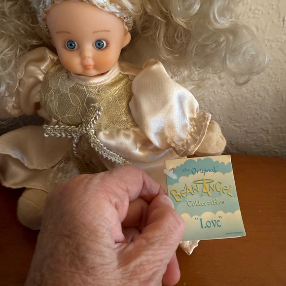 Bean Angel Collectibles Dolls. Friendship and Love. Set of 2. - Picture 2 of 7